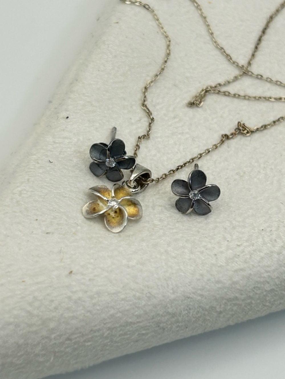 Sterling Silver Plumeria Necklace Earrings Set Stamped 925 Smoky Gray Studs - Picture 8 of 15